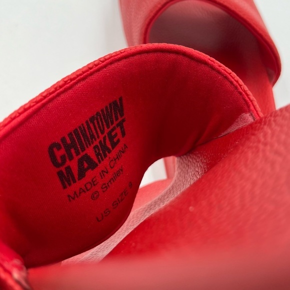 Chinatown Market Red Smiley Face Slides Sandals Size 9 main image 6